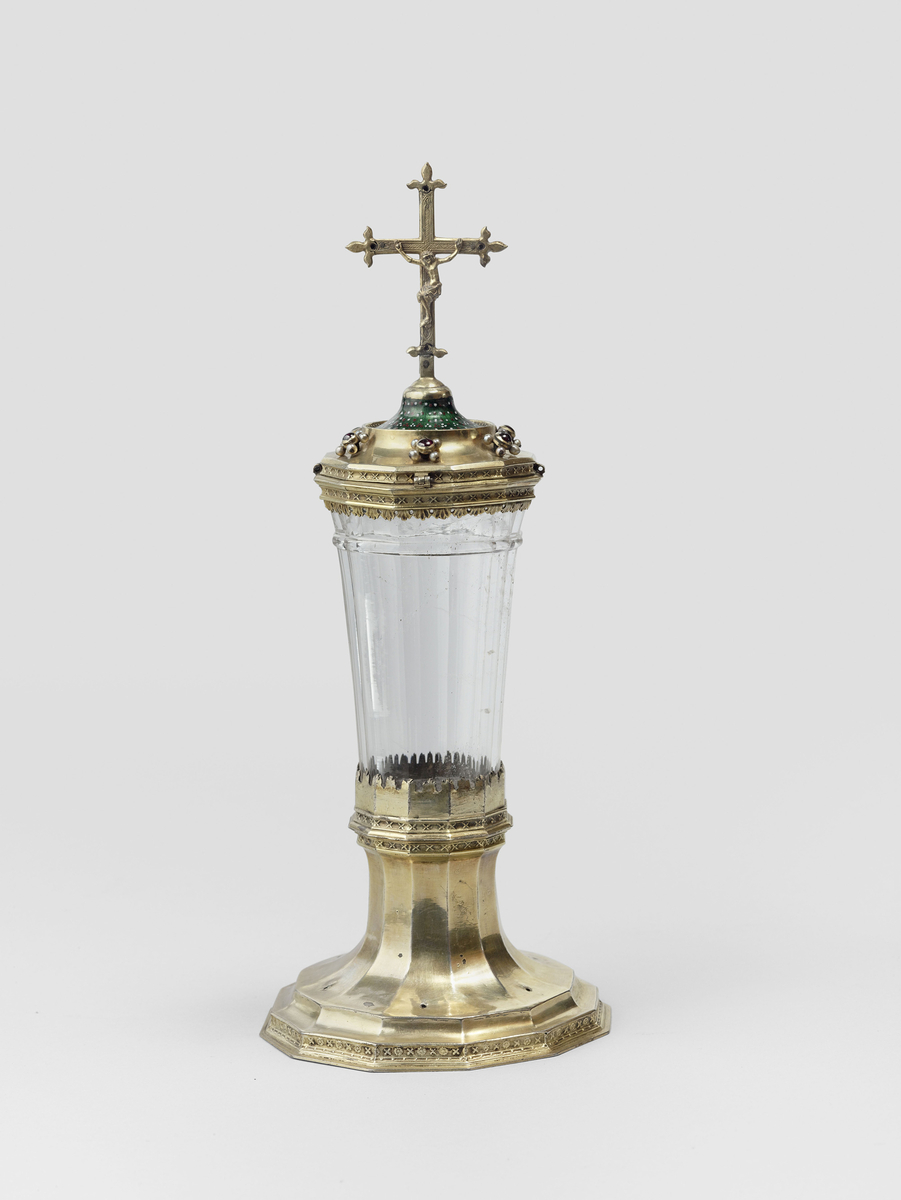 Trésor d'Amiens. Vase-reliquaire du Paraclet