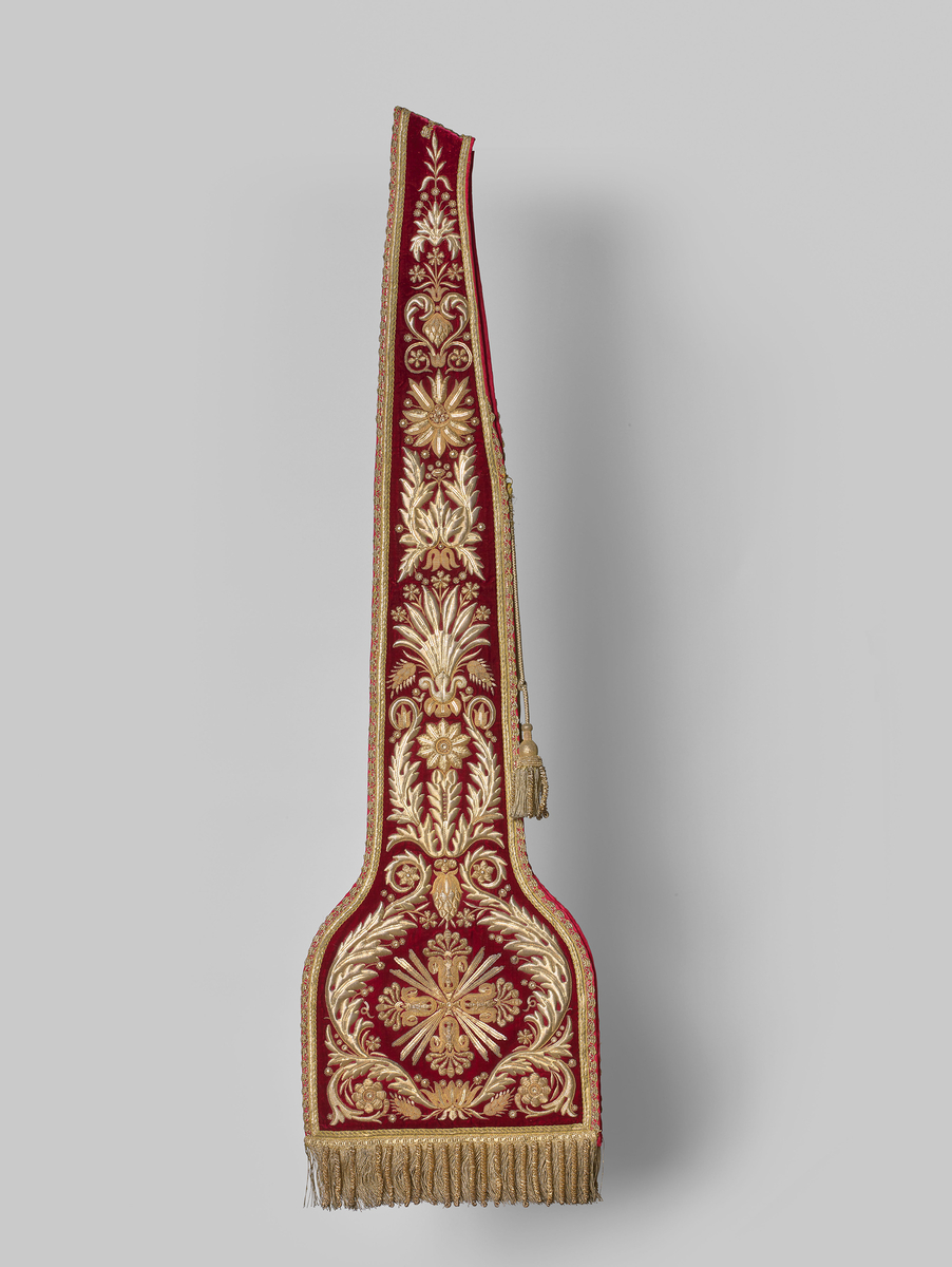 Trésor d'Amiens. Étole rouge et or